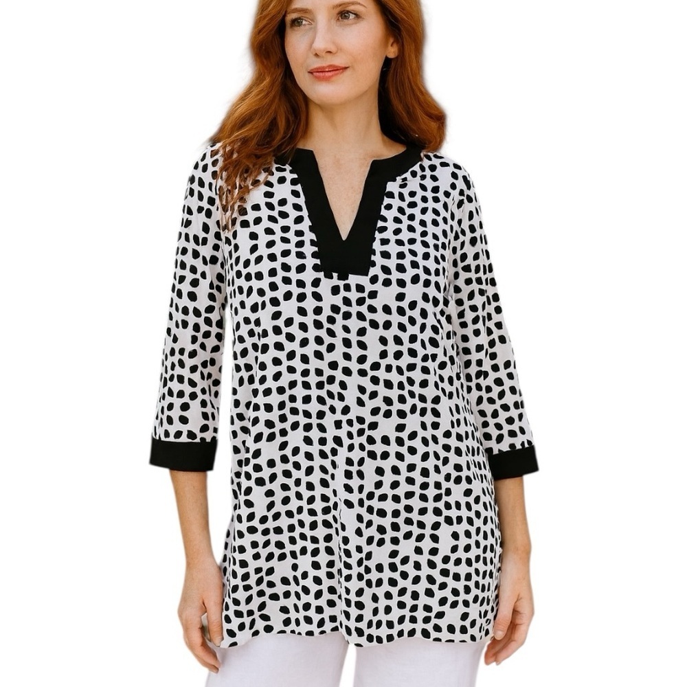 Anne Klein Large Black & White Abstract Print Split V-neck Tunic